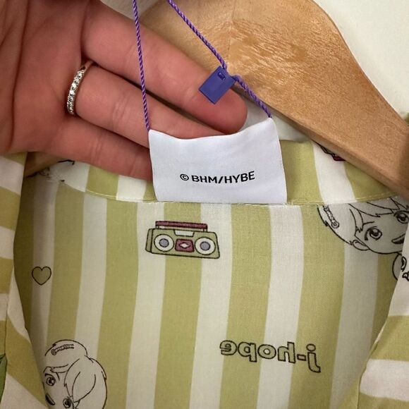 BTS TIYP TinyTAN J-Hope Peekaboo Striped V PAJAMA OFFICIAL MD RARE - Picture 10 of 16